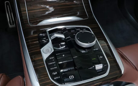 BMW X7, 2025 год, 16 000 000 рублей, 10 фотография