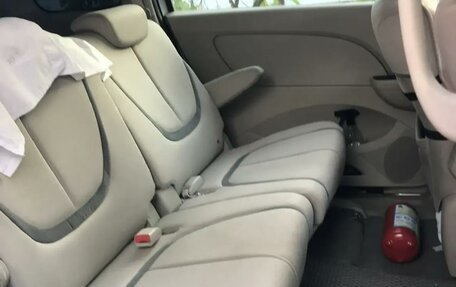 Mazda Biante, 2010 год, 1 100 000 рублей, 9 фотография