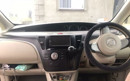 Mazda Biante, 2010 год, 1 100 000 рублей, 4 фотография