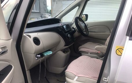 Mazda Biante, 2010 год, 1 100 000 рублей, 5 фотография