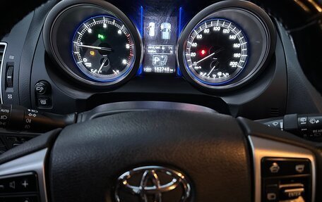 Toyota Land Cruiser Prado 150 рестайлинг 2, 2017 год, 3 700 000 рублей, 12 фотография