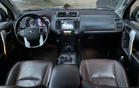 Toyota Land Cruiser Prado 150 рестайлинг 2, 2017 год, 3 700 000 рублей, 14 фотография