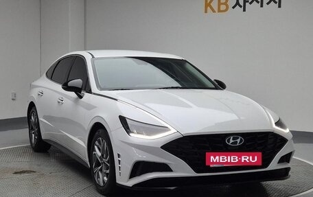 Hyundai Sonata VIII, 2022 год, 2 150 000 рублей, 2 фотография
