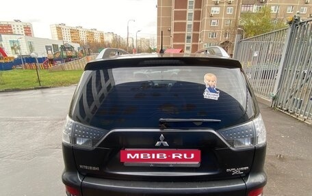 Mitsubishi Outlander III рестайлинг 3, 2009 год, 870 000 рублей, 4 фотография