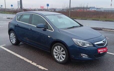 Opel Astra J, 2012 год, 950 000 рублей, 2 фотография