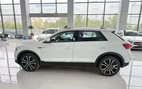 Volkswagen T-Roc I, 2022 год, 1 750 143 рублей, 5 фотография