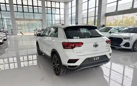Volkswagen T-Roc I, 2022 год, 1 750 143 рублей, 8 фотография