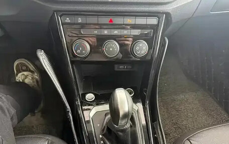 Volkswagen T-Roc I, 2022 год, 1 750 143 рублей, 14 фотография