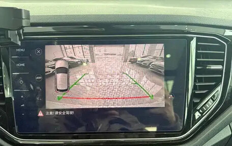 Volkswagen T-Roc I, 2022 год, 1 750 143 рублей, 13 фотография