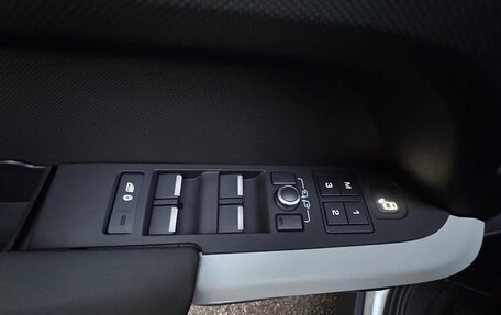 Land Rover Defender II, 2021 год, 5 700 000 рублей, 22 фотография