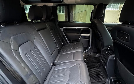 Land Rover Defender II, 2021 год, 5 700 000 рублей, 33 фотография