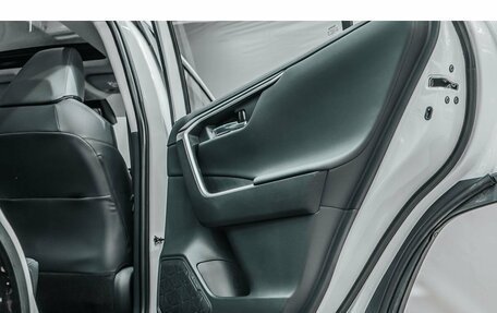 Toyota RAV4, 2025 год, 4 060 000 рублей, 11 фотография