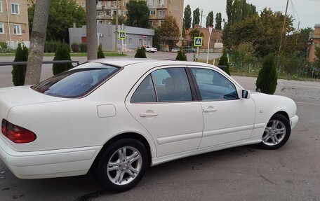 Mercedes-Benz E-Класс, 1997 год, 700 000 рублей, 7 фотография