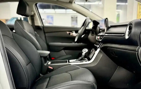 KIA K3, 2021 год, 1 560 000 рублей, 16 фотография