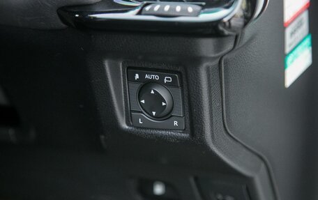 Toyota Crown, 2019 год, 3 249 000 рублей, 27 фотография