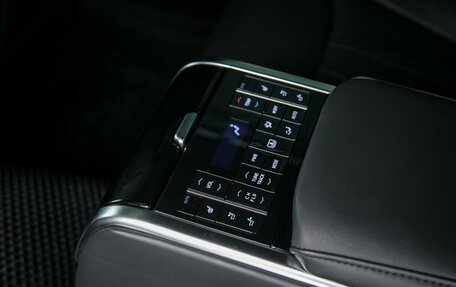 Toyota Crown, 2019 год, 3 249 000 рублей, 24 фотография