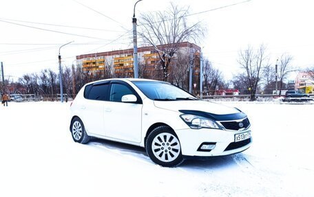 KIA cee'd I рестайлинг, 2011 год, 730 000 рублей, 2 фотография
