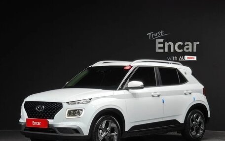 Hyundai Venue I, 2022 год, 1 700 000 рублей, 2 фотография