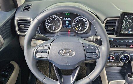 Hyundai Venue I, 2022 год, 1 700 000 рублей, 11 фотография