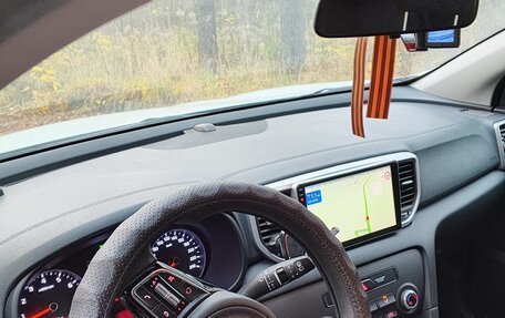 KIA Sportage IV рестайлинг, 2019 год, 2 800 000 рублей, 6 фотография