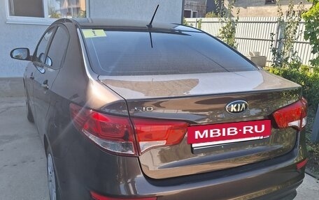 KIA Rio III рестайлинг, 2015 год, 900 000 рублей, 3 фотография