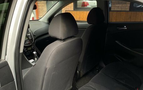 Hyundai Solaris II рестайлинг, 2011 год, 650 000 рублей, 12 фотография