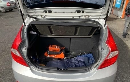 Hyundai Solaris II рестайлинг, 2011 год, 650 000 рублей, 10 фотография