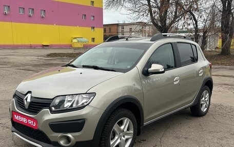 Renault Sandero II рестайлинг, 2017 год, 950 000 рублей, 1 фотография