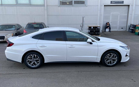 Hyundai Sonata VIII, 2020 год, 2 220 000 рублей, 4 фотография
