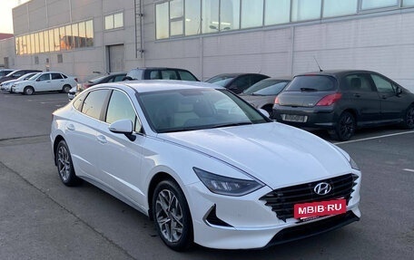 Hyundai Sonata VIII, 2020 год, 2 220 000 рублей, 3 фотография