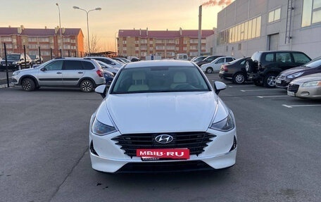 Hyundai Sonata VIII, 2020 год, 2 220 000 рублей, 2 фотография