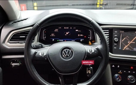 Volkswagen T-Roc I, 2022 год, 1 980 000 рублей, 9 фотография