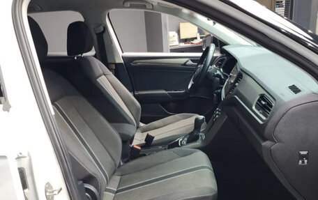 Volkswagen T-Roc I, 2022 год, 1 980 000 рублей, 11 фотография