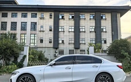 BMW 3 серия, 2022 год, 2 999 999 рублей, 6 фотография