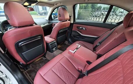 BMW 3 серия, 2022 год, 2 999 999 рублей, 12 фотография