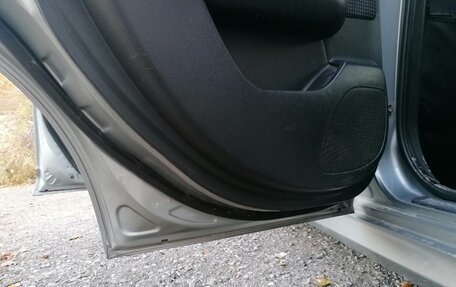 Nissan Tiida, 2010 год, 695 000 рублей, 14 фотография