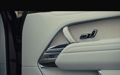 Land Rover Range Rover IV рестайлинг, 2022 год, 23 000 000 рублей, 11 фотография