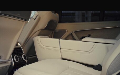 Land Rover Range Rover IV рестайлинг, 2022 год, 23 000 000 рублей, 9 фотография