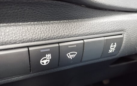 Toyota Corolla, 2019 год, 1 949 000 рублей, 6 фотография