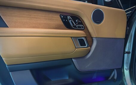 Land Rover Range Rover IV рестайлинг, 2018 год, 6 900 000 рублей, 18 фотография