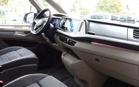 Volkswagen Multivan, 2022 год, 5 550 000 рублей, 12 фотография