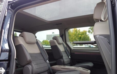 Volkswagen Multivan, 2022 год, 5 550 000 рублей, 13 фотография