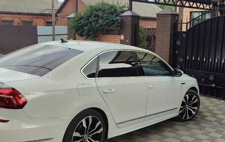 Volkswagen Passat B8 рестайлинг, 2016 год, 1 700 000 рублей, 9 фотография