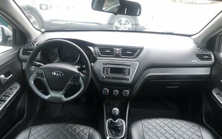 KIA Rio III рестайлинг, 2017 год, 979 500 рублей, 10 фотография