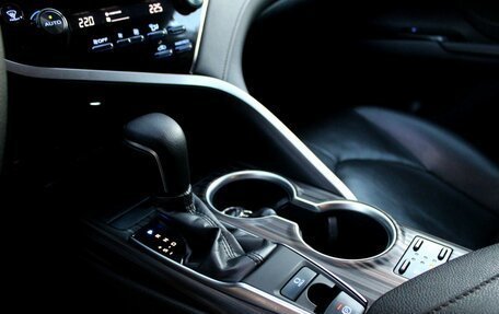 Toyota Camry, 2019 год, 2 900 000 рублей, 13 фотография