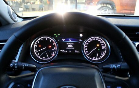 Toyota Camry, 2019 год, 2 900 000 рублей, 16 фотография