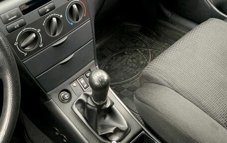 Toyota Corolla, 2004 год, 660 000 рублей, 13 фотография