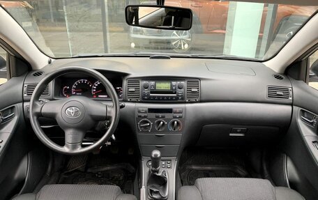 Toyota Corolla, 2004 год, 660 000 рублей, 9 фотография