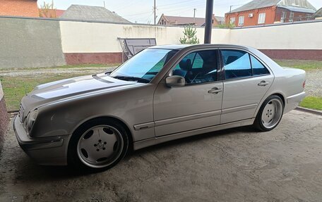 Mercedes-Benz E-Класс, 1999 год, 1 100 000 рублей, 1 фотография