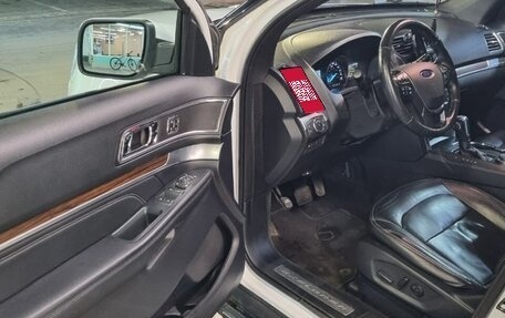 Ford Explorer VI, 2019 год, 2 800 000 рублей, 10 фотография